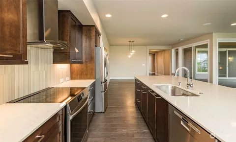Kitchen - 11 Ridgefield Rd, Sequim, WA 98382 photo 5 of 5