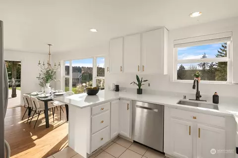 Kitchen - 8429 NE 177th St, Bothell, WA 98011 photo 1 of 3