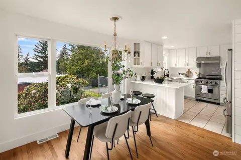 Dining - 8429 NE 177th St, Bothell, WA 98011 photo 1 of 2