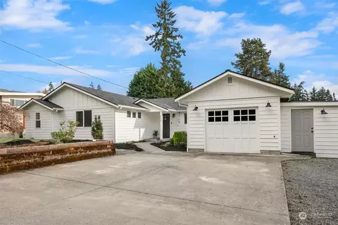 8429 NE 177th St, Bothell, WA 98011