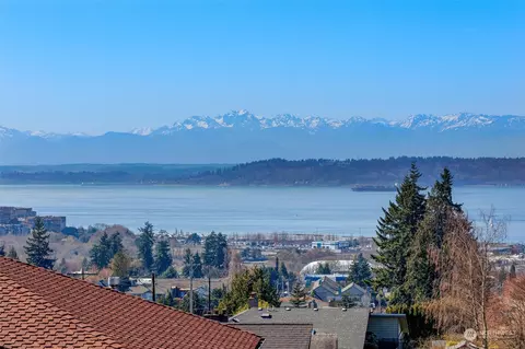 857 Walnut St, Edmonds, WA 98020