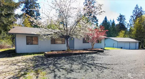 8016 Treasure River Trl SW, Olympia, WA 98512