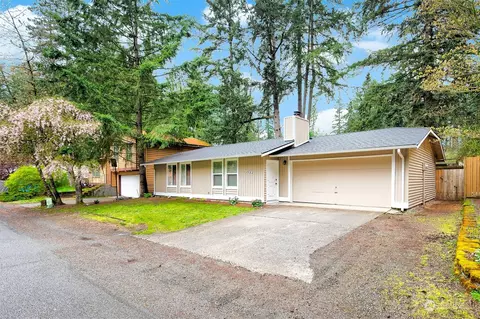 18729 SE 268th St, Covington, WA 98042