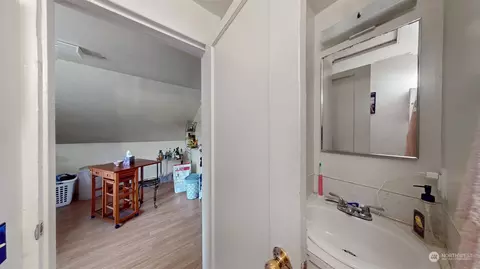 Bath - 2120 Madison St, Everett, WA 98203 photo 2 of 3