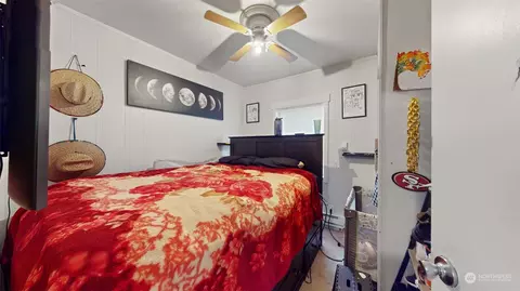 Bedroom - 2120 Madison St, Everett, WA 98203 photo 6 of 7