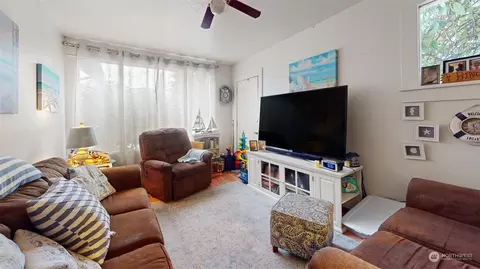 Living - 2120 Madison St, Everett, WA 98203 photo 1 of 3