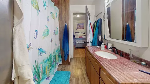 Bath - 2120 Madison St, Everett, WA 98203 photo 1 of 3