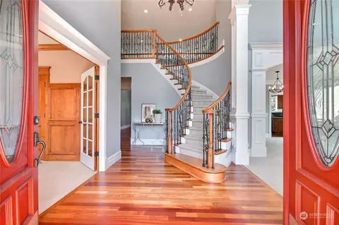 Entry Way - 11407 53rd Ave SE, Everett, WA 98208 photo 1 of 2
