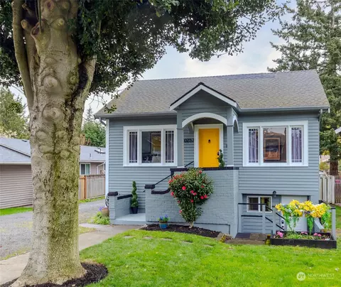 10737 Evanston Ave N, Seattle, WA 98133