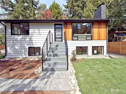4508 NE 106th St, Seattle, WA 98125