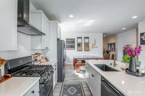 Kitchen - 5703 157th Avenue Ct E, Sumner, WA 98390 photo 3 of 3