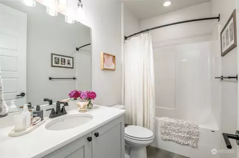 Bath - 5703 157th Avenue Ct E, Sumner, WA 98390 photo 1 of 3