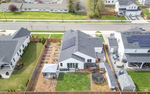 Exterior - 5703 157th Avenue Ct E, Sumner, WA 98390 photo 2 of 11