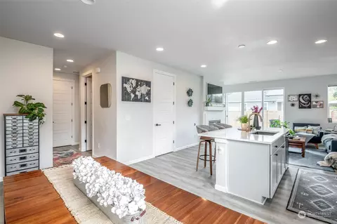 Living - 5703 157th Avenue Ct E, Sumner, WA 98390 photo 1 of 2