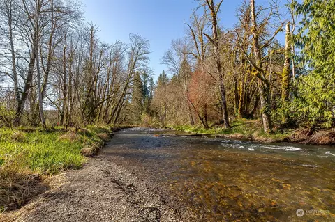 266 Stub Rd, Onalaska, WA 98570