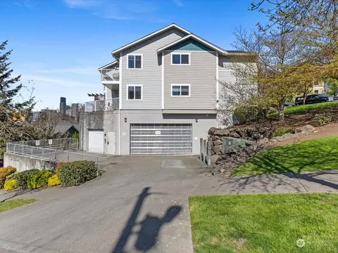 1810 S Charles St #201, Seattle, WA 98144