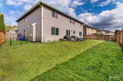 Exterior - 1517 Daffodil Ave NE, Orting, WA 98360 photo 4 of 5