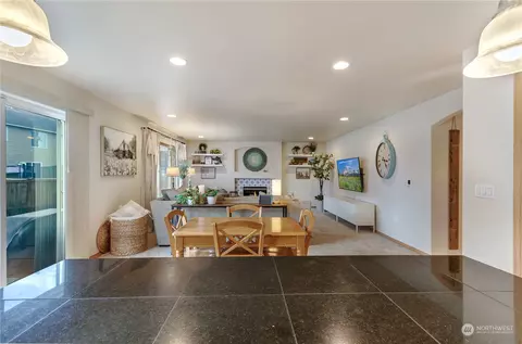 Dining - 1517 Daffodil Ave NE, Orting, WA 98360 photo 3 of 3