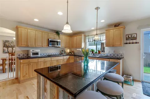 Kitchen - 1517 Daffodil Ave NE, Orting, WA 98360 photo 1 of 5