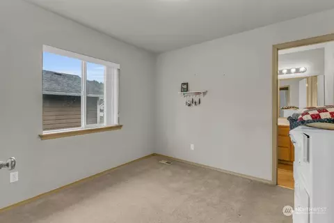 213 Kendall St NE, Orting, WA 98360 photo 23