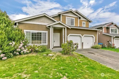 213 Kendall St NE, Orting, WA 98360 photo 2