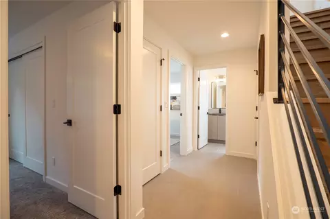 5614 Keystone Pl N, Seattle, WA 98103 photo 3