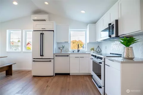 5614 Keystone Pl N, Seattle, WA 98103 photo 11