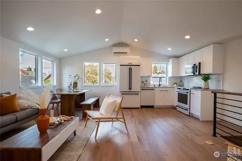 5614 Keystone Pl N, Seattle, WA 98103 photo 13