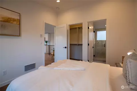5614 Keystone Pl N, Seattle, WA 98103 photo 7