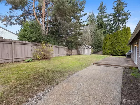Exterior - 22210 W 2nd Ave, Bothell, WA 98021 photo 8 of 10