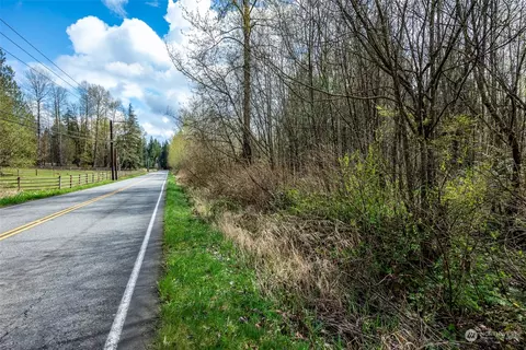 305 NE Nn Ne Big Rock Rd, Duvall, WA 98019