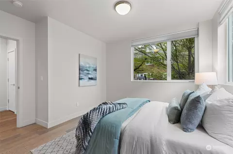 Bedroom - 1104 10th Ave E, Seattle, WA 98102 photo 4 of 8