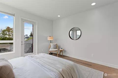 Bedroom - 1104 10th Ave E, Seattle, WA 98102 photo 6 of 8