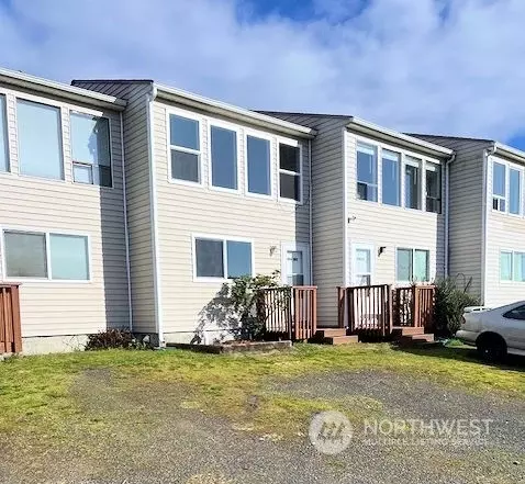 946 Ocean Shores Blvd SW #2, Ocean Shores, WA 98569