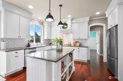 Kitchen - 2711 233rd Pl SE, Bothell, WA 98021 photo 1 of 4