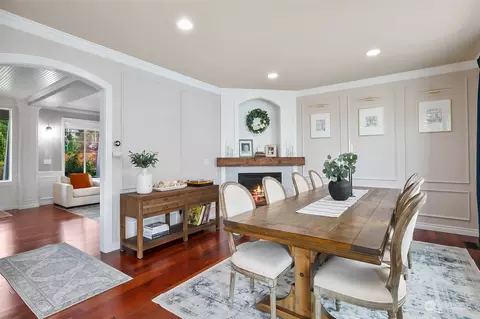 Dining - 2711 233rd Pl SE, Bothell, WA 98021 photo 1 of 3