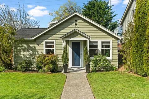 9721 Fremont Ave N, Seattle, WA 98103