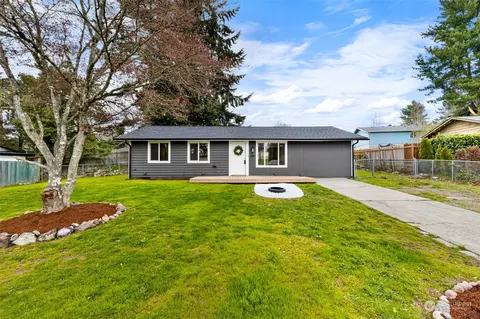 606 NE Normandy Dr, Bremerton, WA 98310