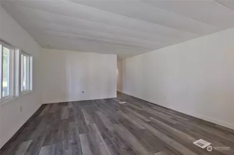 24502 30th Ave E, Spanaway, WA 98387 photo 9