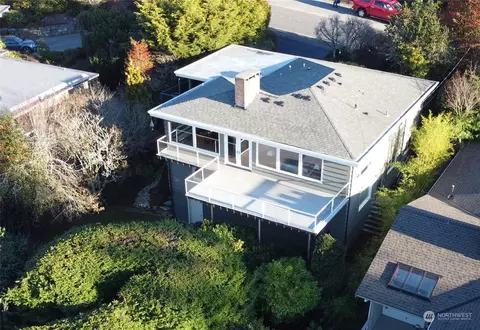 312 Highland Dr, Bellingham, WA 98225