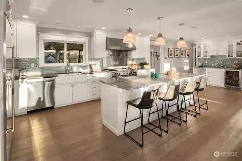 Kitchen - 9225 NE 20th St, Clyde Hill, WA 98004 photo 1 of 3