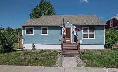 206 W Dayton Ave, Dayton, WA 99328