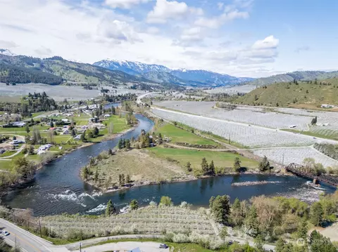 7448 Stine Hill Rd, Cashmere, WA 98815