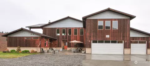 5435 Whispering Ridge Dr, Wenatchee, WA 98801