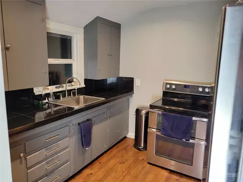 Kitchen - 5206 S 2nd Ave, Everett, WA 98203 photo 2 of 4