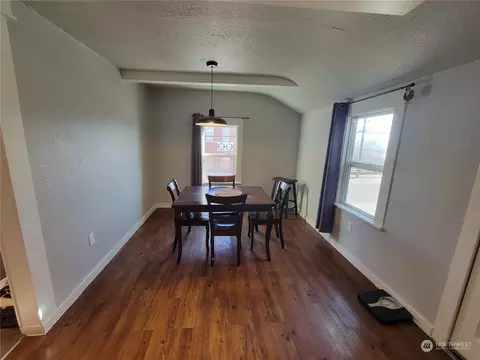 Dining - 5206 S 2nd Ave, Everett, WA 98203 photo 1 of 1