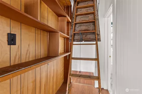 Entry Way - 114 Joppish Rd, Centralia, WA 98531 photo 1 of 1