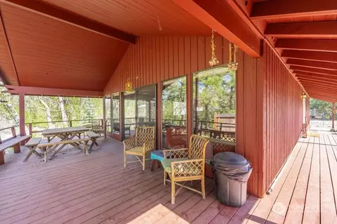 219 Glover St N, Twisp, WA 98856