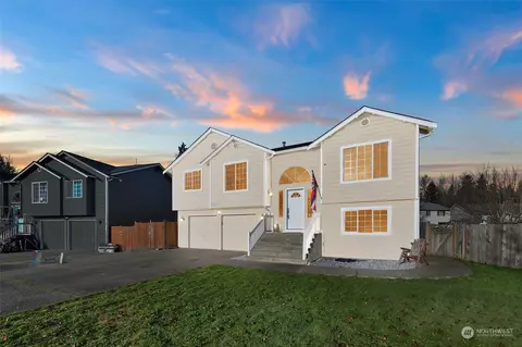 9213 149th St E, Puyallup, WA 98375