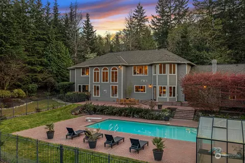 15333 Uplands Way SE, North Bend, WA 98045